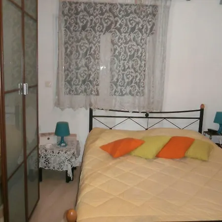 Tatiana 빌라 키파리씨아